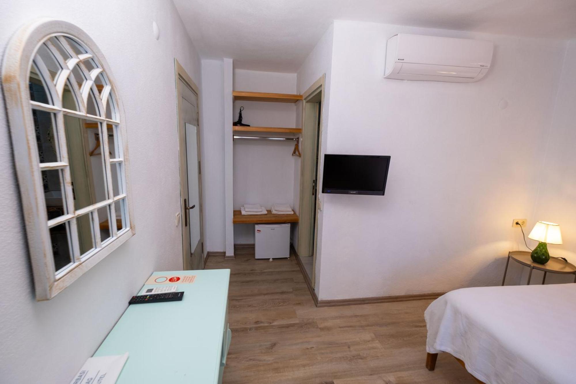 Posthane Hotel Бозджаада Экстерьер фото