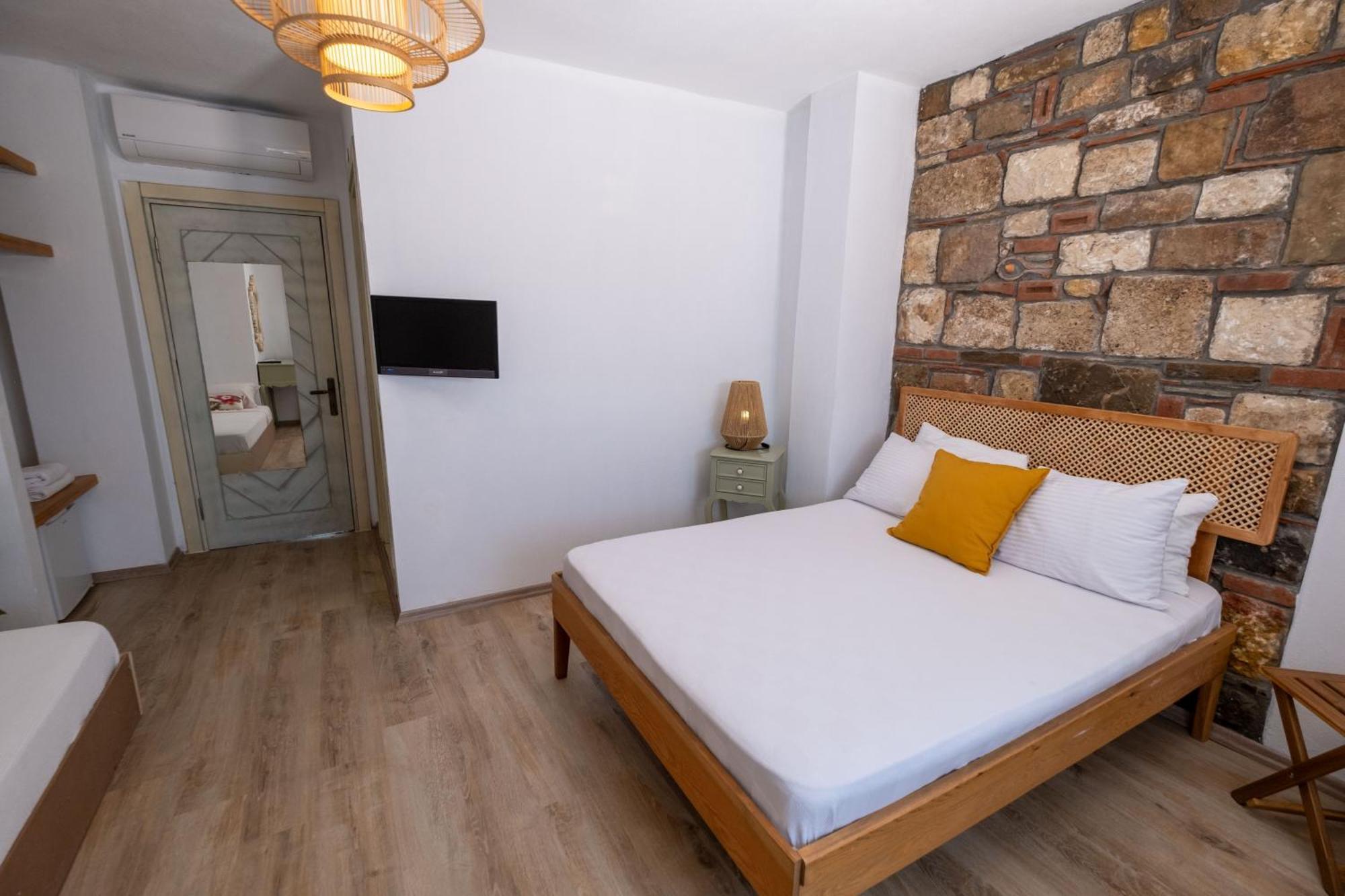 Posthane Hotel Бозджаада Экстерьер фото
