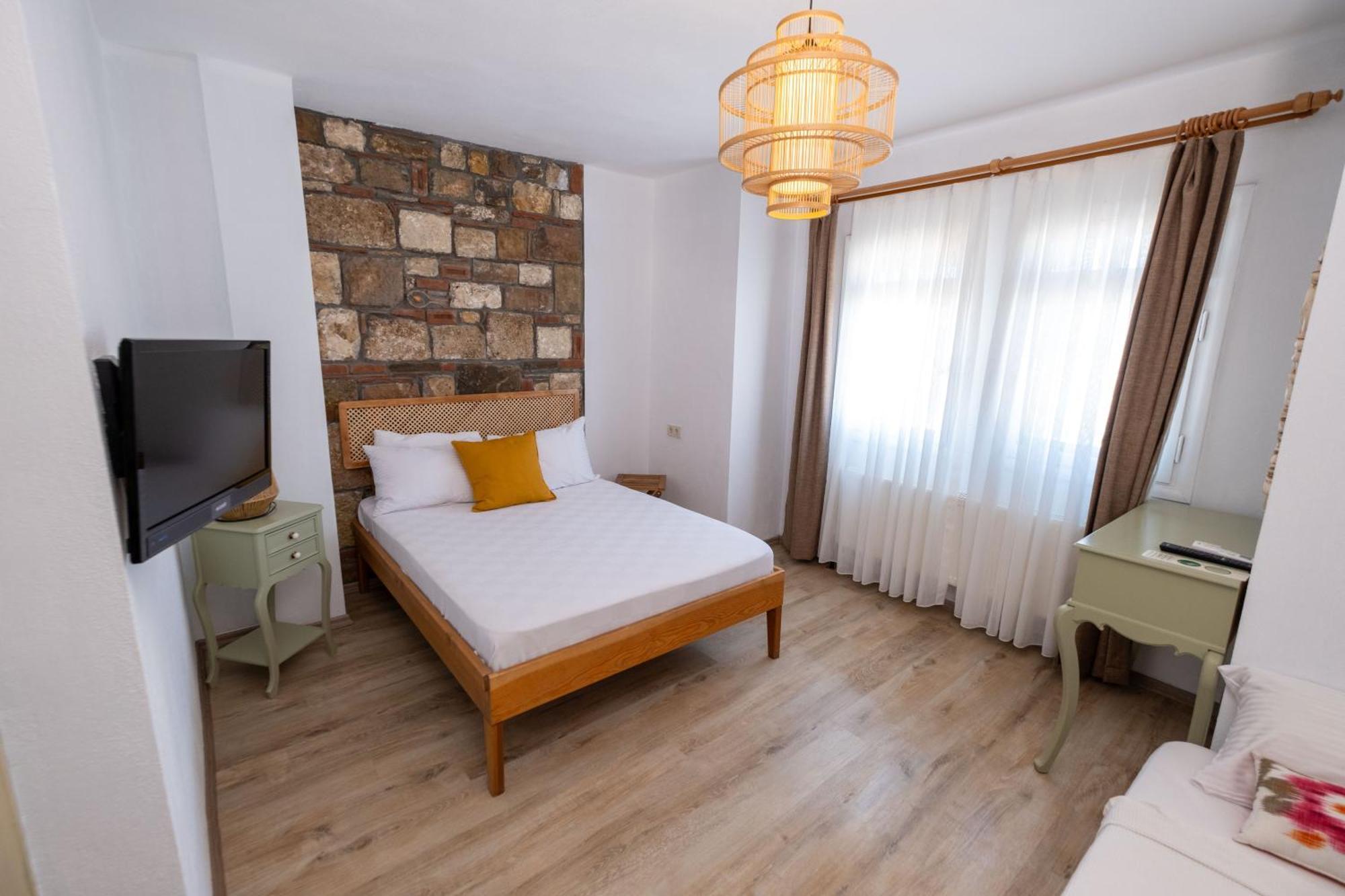 Posthane Hotel Бозджаада Экстерьер фото