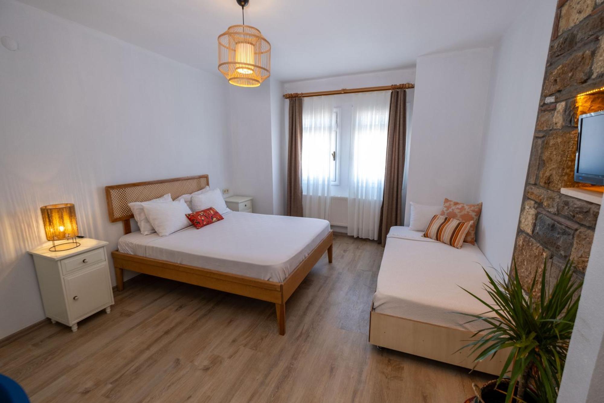 Posthane Hotel Бозджаада Экстерьер фото